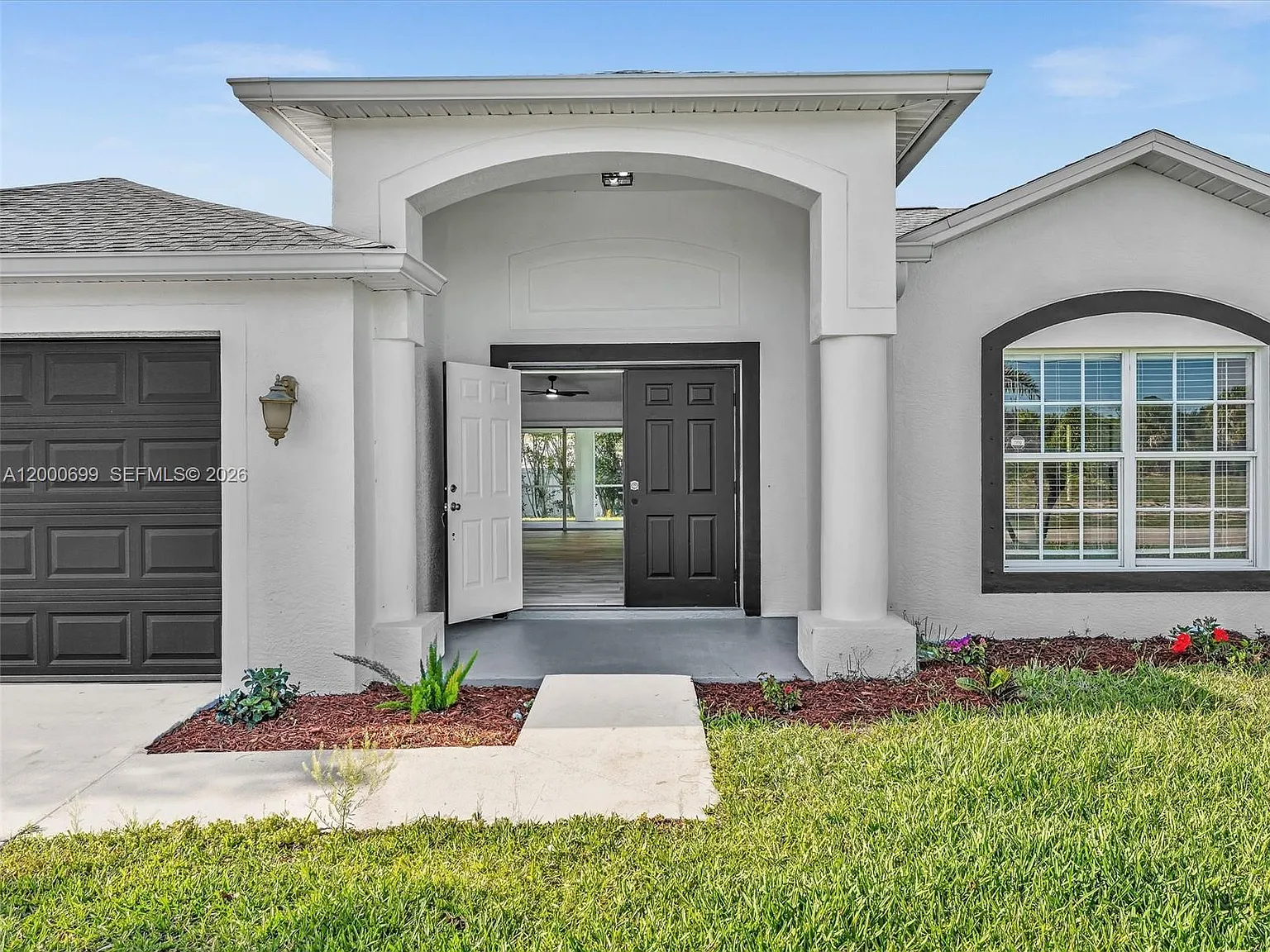 Cape Coral — Photo 4