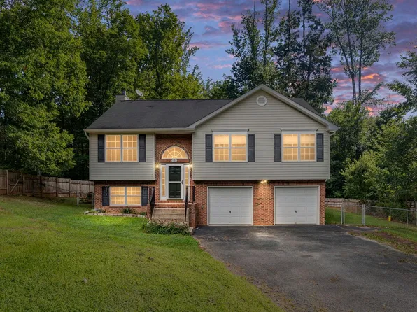 3 Crestview Dr, Stafford, VA 22556