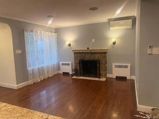 302 Oakford St — Photo 5