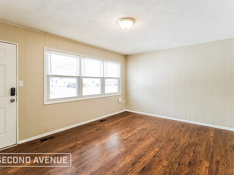2659 Niagara St — Photo 4