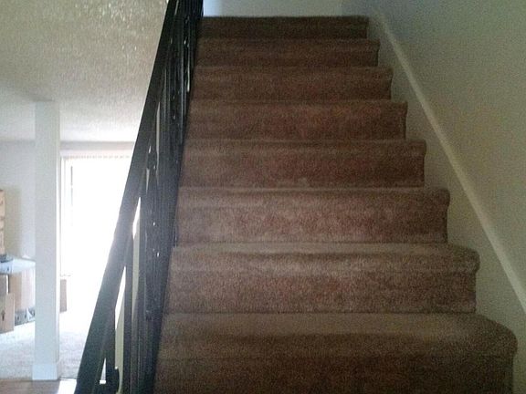 2nd image of 1413 NE 140th Ave
