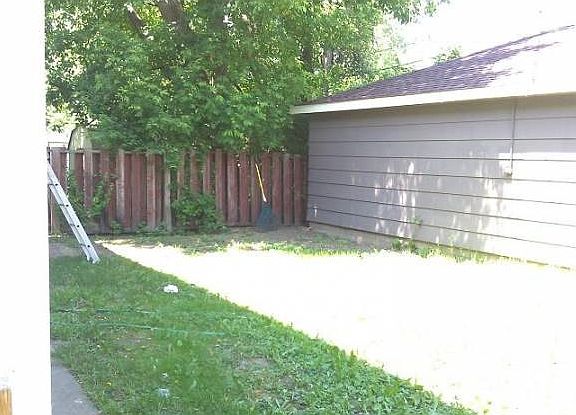 2nd image of 1829 Mechanic Ave APT C