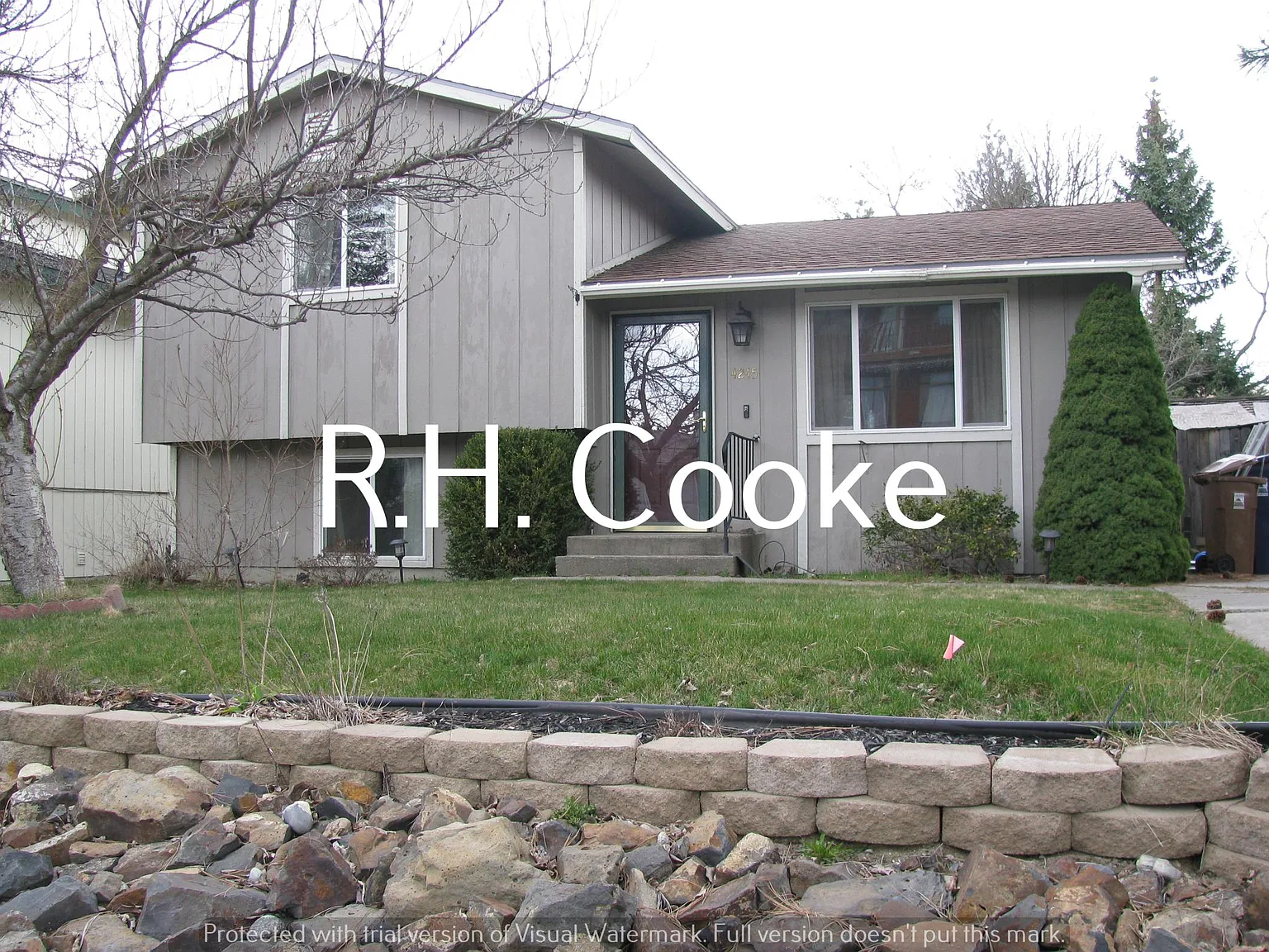 3 bed, 1280 sqft, $2,200 — Photo 2