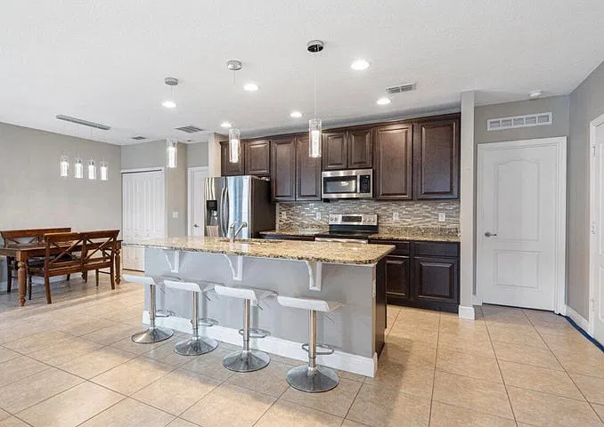 3 bed, 1628 sqft, $2,750 — Photo 4