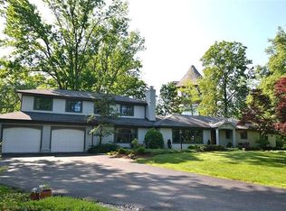 7692 Cayuga Dr, Cincinnati, OH 45243