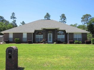 5440 Heatherton Rd, Milton, FL 32570