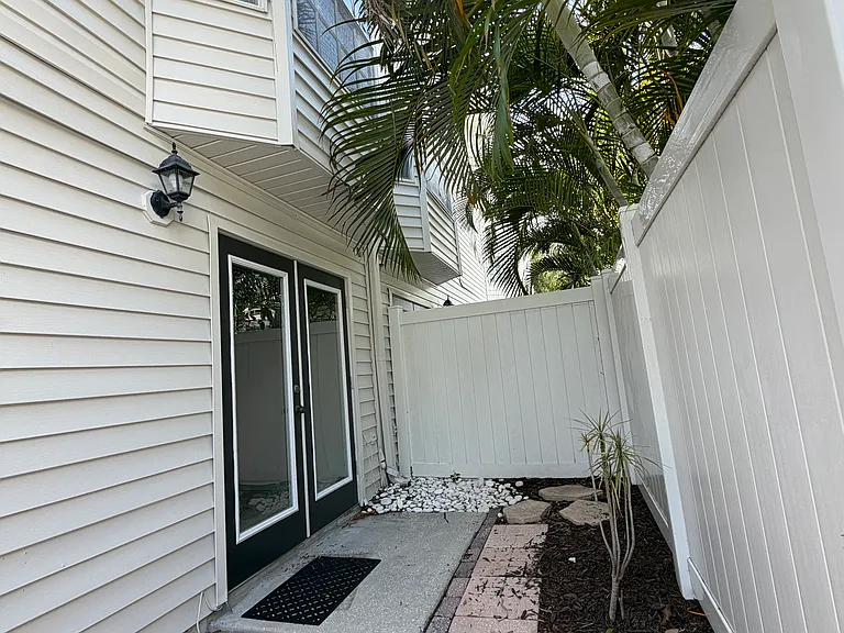 502 S Willow Ave #6 — Photo 19