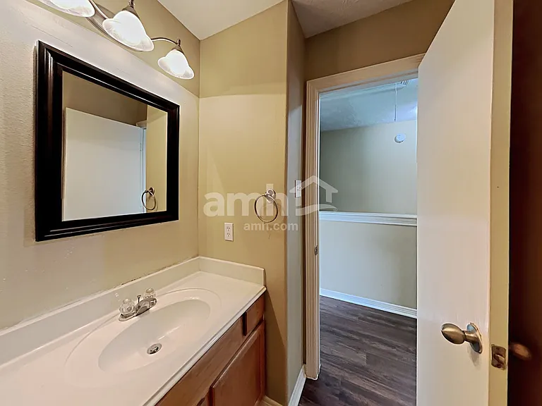 5010 Deerpath Dr — Photo 18