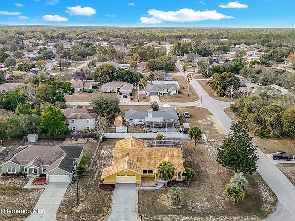 2nd image of 1093 Dunlap Ave