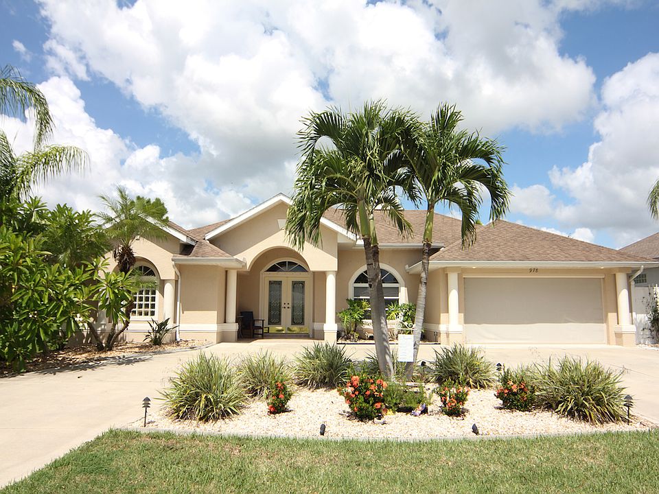 1st image of 978 Rotonda Cir