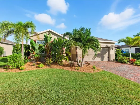 3226 Baravaldo Cir, Cape Coral, FL 33909