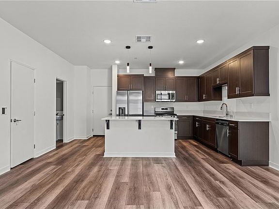 3rd image of 35172 Grove Trl