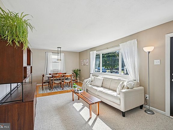 5th image of 73 Clement Dr