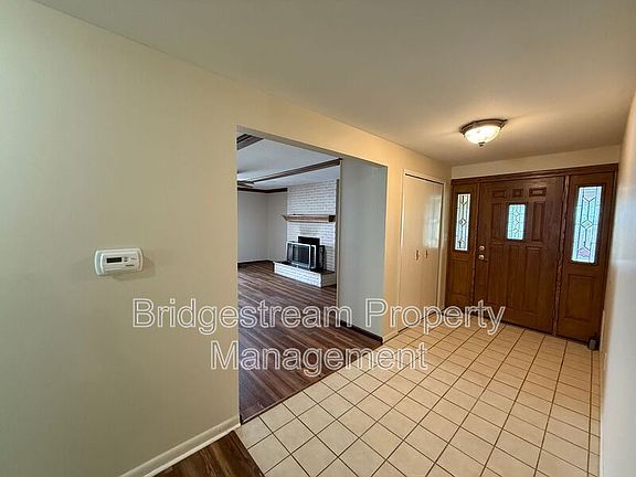 4th image of 2135 E Rahn Rd