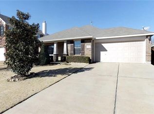 5976 Waterford Dr, Grand Prairie, TX 75052
