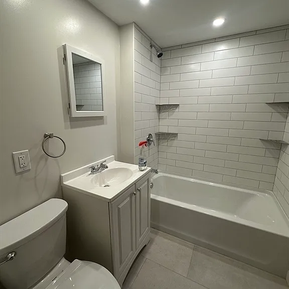 70 Adams St #70 — Photo 16