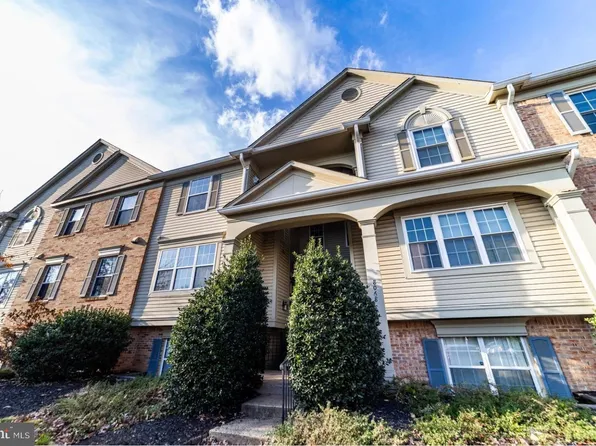 8068 Stonewall Brigade Ct APT 201, Manassas, VA 20109