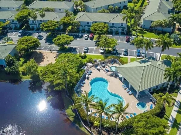 8273 Pacific Beach Dr, Fort Myers, FL 33966