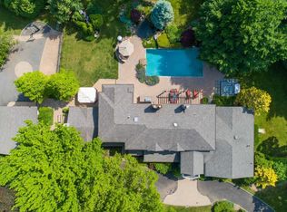 10 Hemlock Dr, Brookville, NY 11545