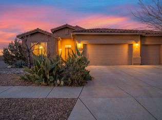 8305 Bouvardia Ave NW, Albuquerque, NM 87120
