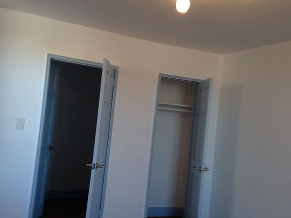 2nd image of 6725 Clyde St