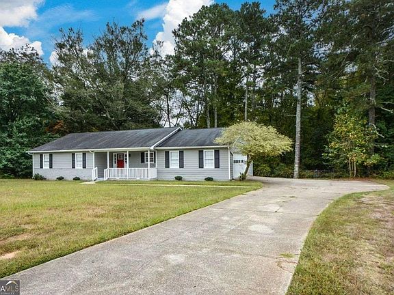 3rd image of 2895 Fairview Rd