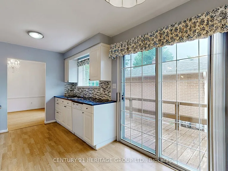 1 Dunsinane Dr — Photo 10