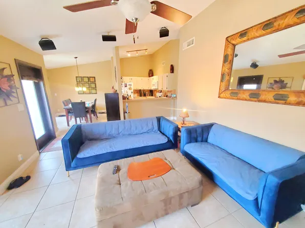 404 Springdale Circle, Palm Springs, FL 33461