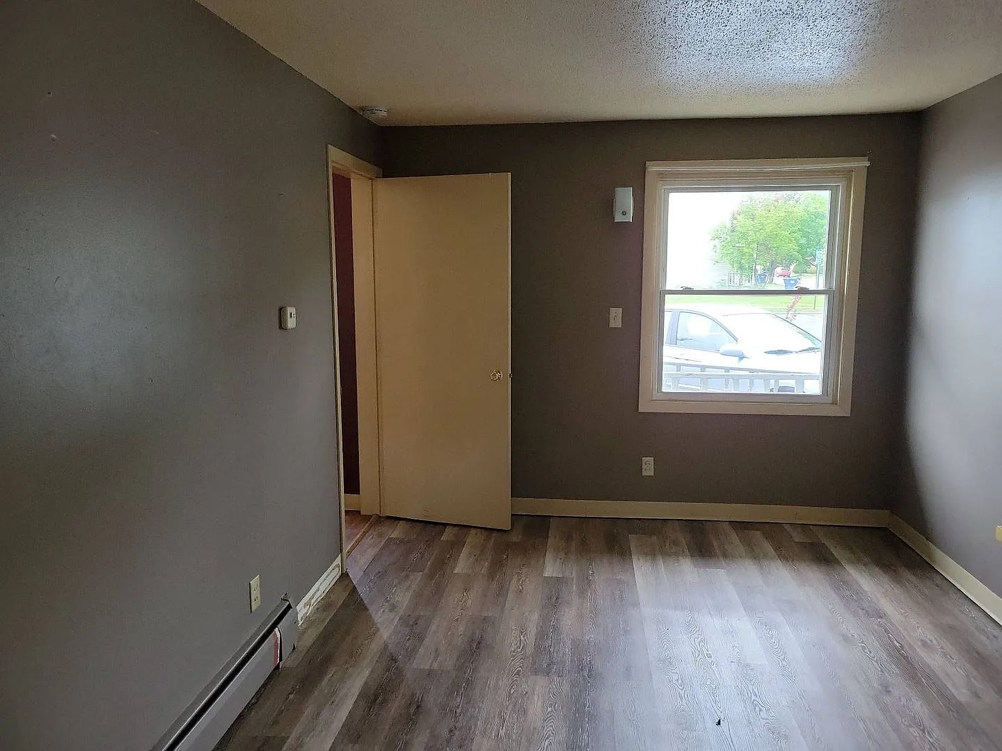 601 McClellan St — Photo 2