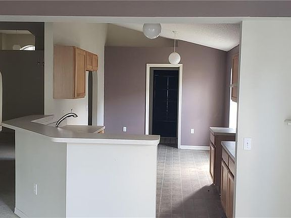 4th image of 10428 Maronda Dr