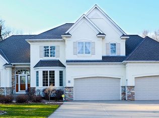 4 Preserve Trl, No Oaks, MN 55126