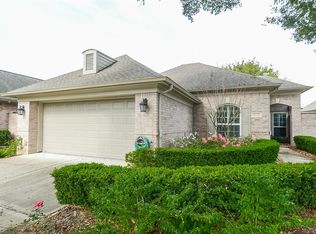 1915 Supplejack Ct, Sugar Land, TX 77479