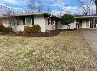 3003 Furman Blvd, Louisville, KY 40220