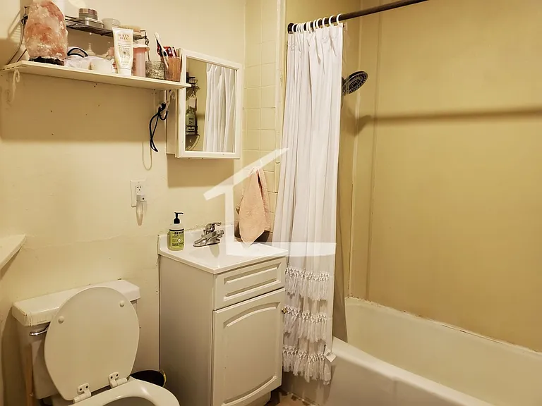204 Harvard Ave #3 — Photo 17