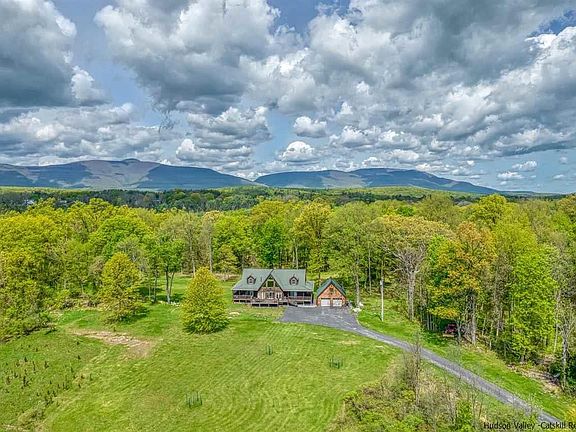 2nd image of 86 Sunset View Dr
