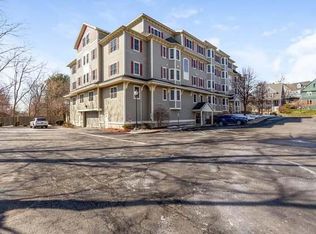 391 Pleasant St UNIT 307, Melrose, MA 02176