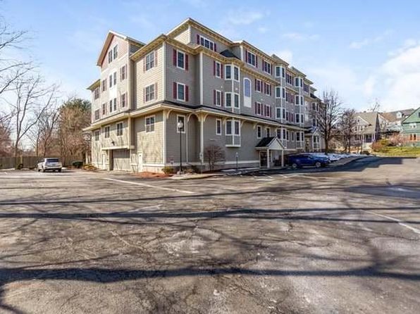 391 Pleasant St UNIT 307