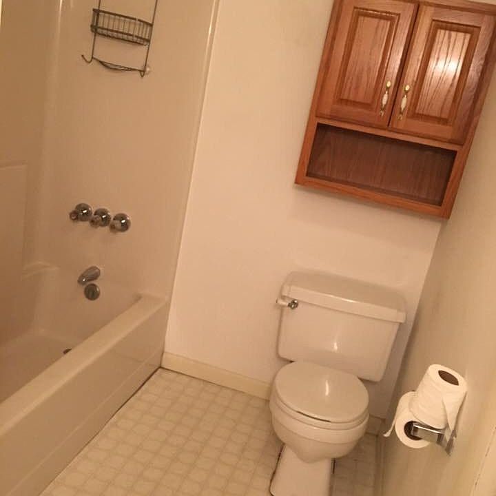 2nd image of 202 Linden St