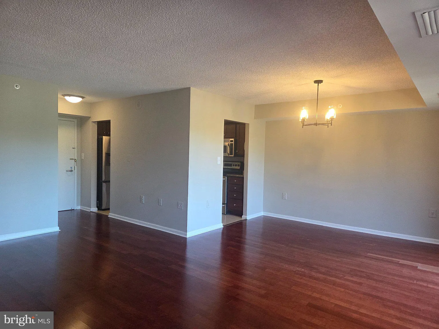 Renaissance 2230 Condo — Photo 3
