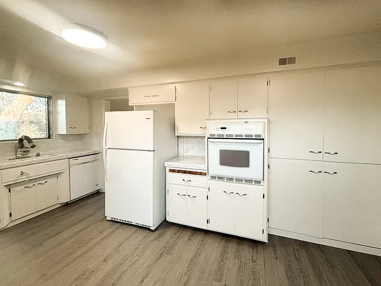 5240 Prosperity Ln — Photo 3