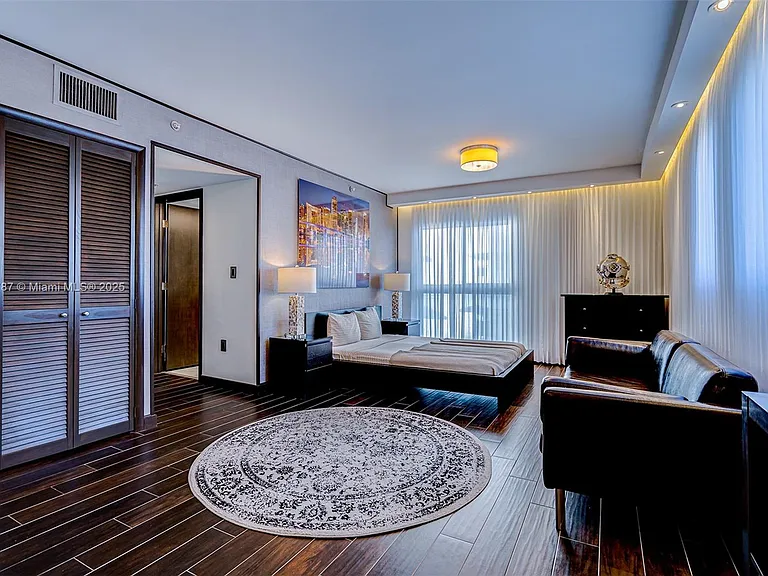 1701 Sunset Harbour Dr #L-507 — Photo 13