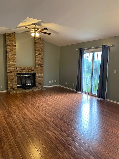 3 bed, 1.5 bath, 1600 sqft, $2,800 — Photo 4