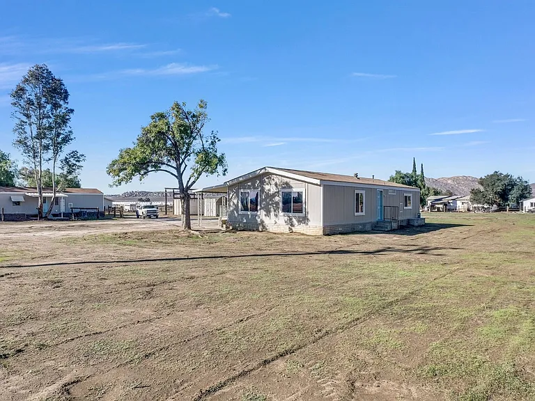 22450 Norris Ln — Photo 16