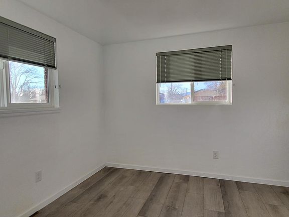 4th image of 533 W 33rd St