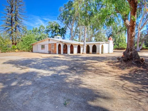 4554 N Fruit Ave, Fresno, CA 93705