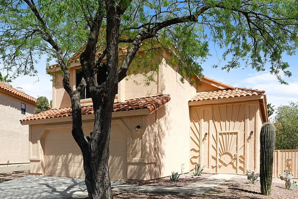 4 bed, 2.5 bath, 1970 sqft, $3,080 — Photo 4