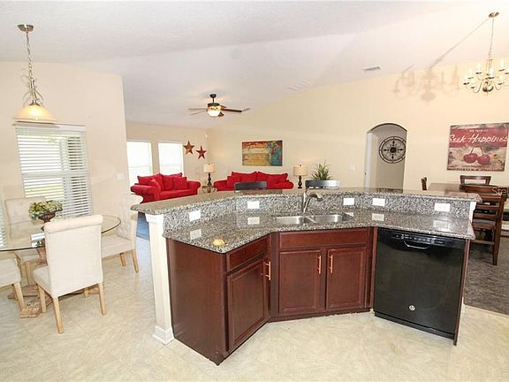 4th image of 10568 Bull Grass Dr