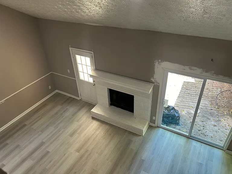 359 Lakeridge Ct — Photo 8