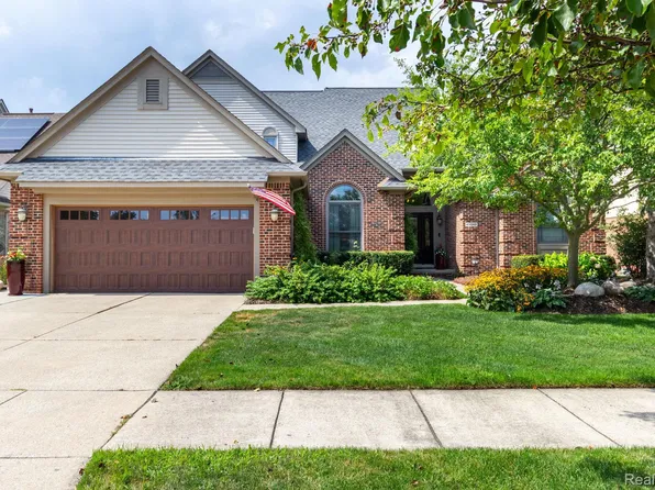 45340 Lothrop Rd, Canton, MI 48188