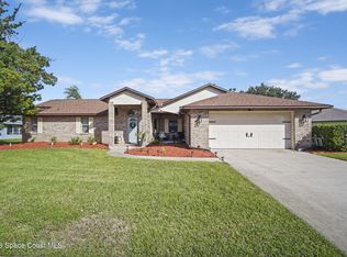1467 Country Club Dr NE, Palm Bay, FL 32905